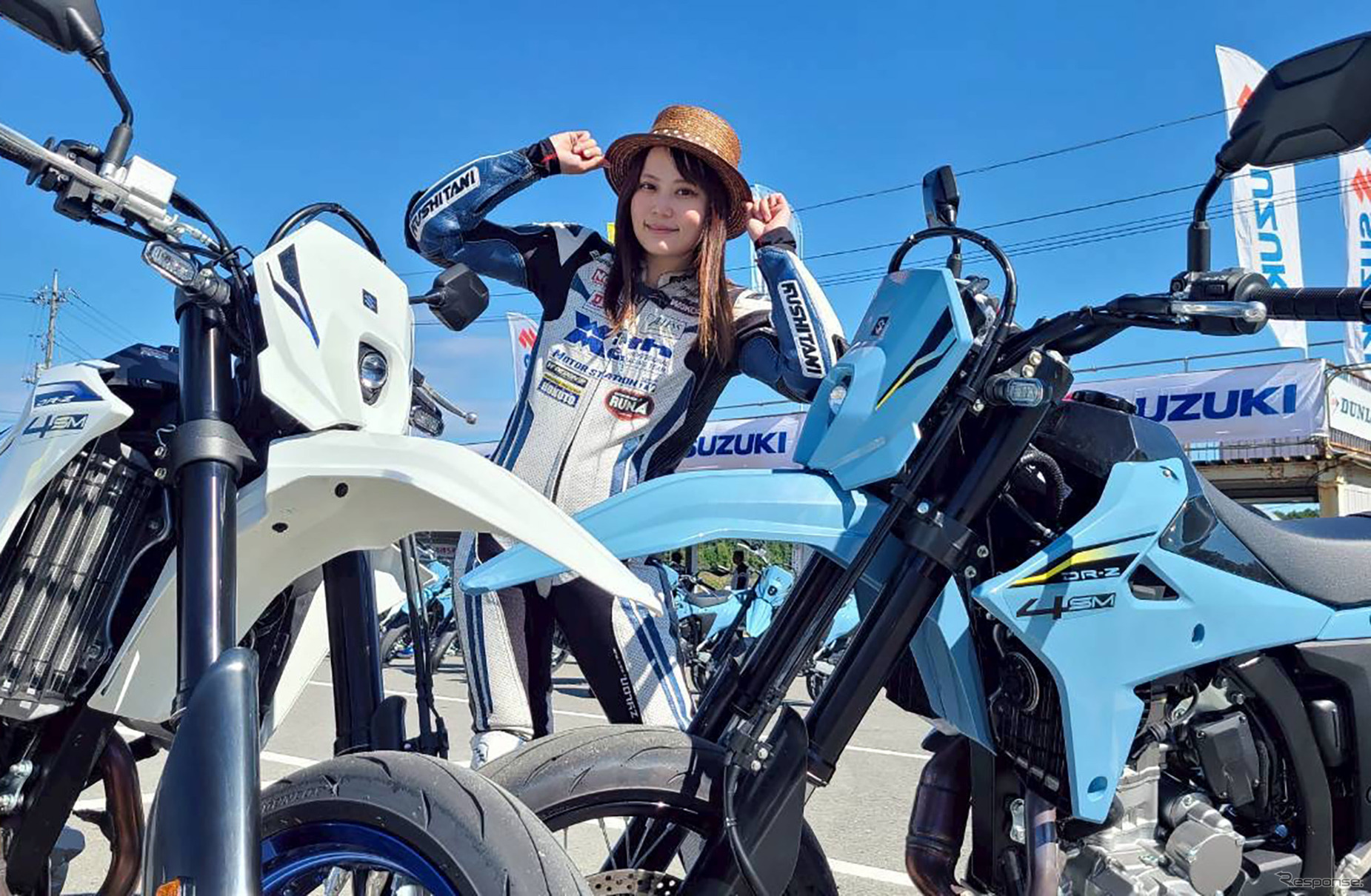 スズキ DR-Z4SMと小鳥遊レイラさん