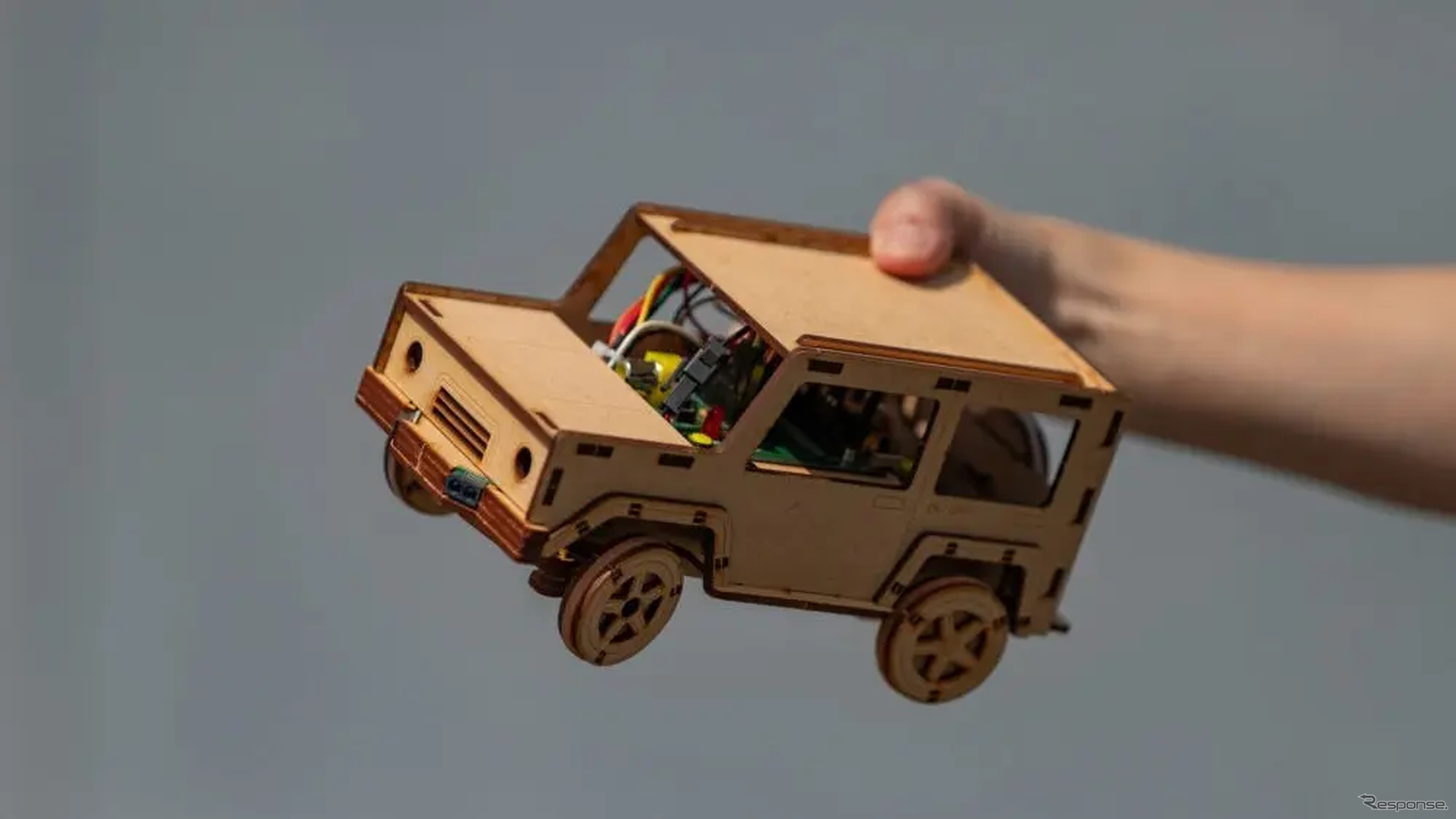 「デジハコ プログラミングカー」