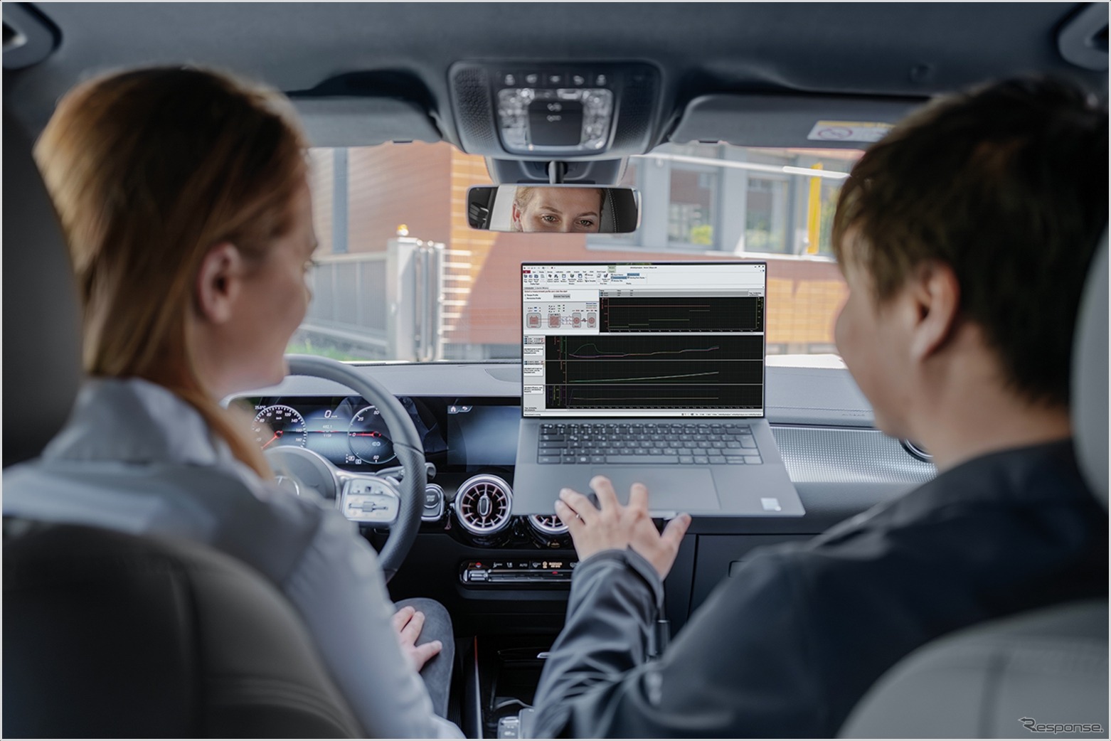 CANapeは、シンプルなECUから複雑な車両アーキテクチャまであらゆる用途に対応する、汎用の測定/キャリブレーション機能を提供