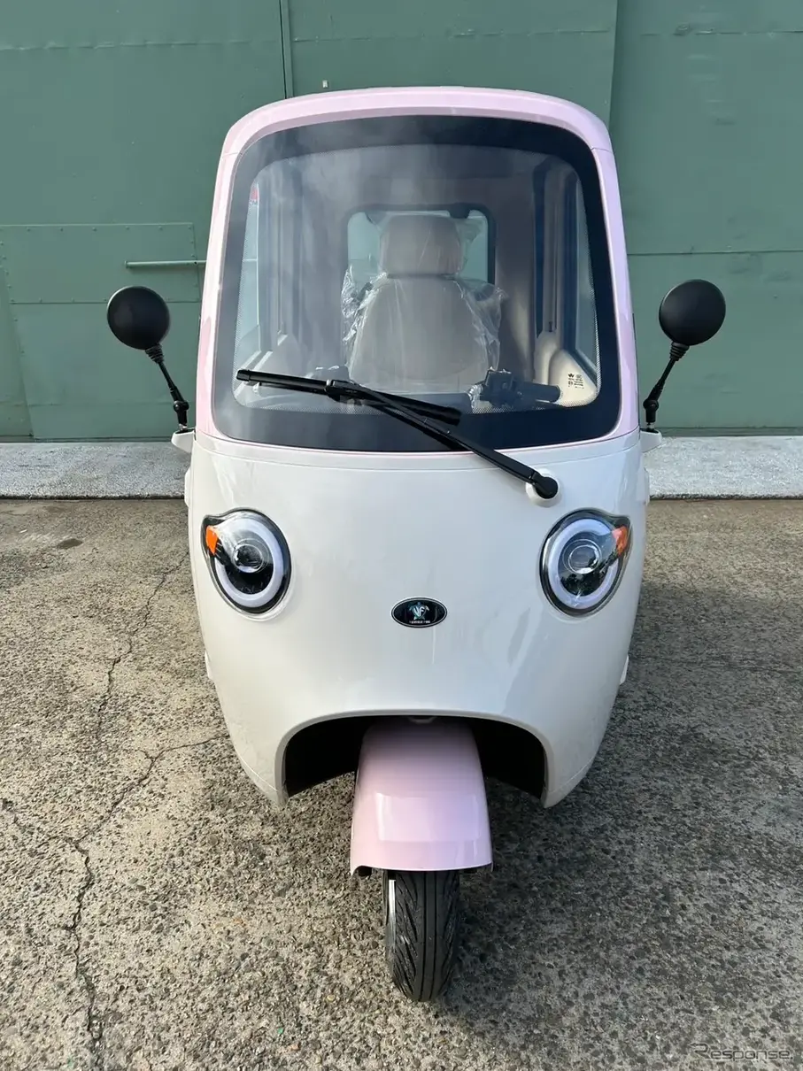 三輪EV『coffret』のパステルピンク&アイボリー