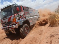 【ダカール16】日野チームスガワラ、2号車がトラック部門総合16位に浮上 画像