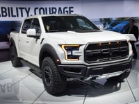 【デトロイトモーターショー16】フォード F-150 ラプター スーパークルー…後席追加＆空間拡大［詳細画像］ 画像