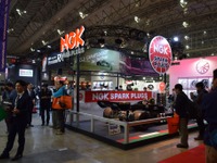 【東京オートサロン16】創立80周年のNGK、プレミアムRXプラグの知名度向上ねらう 画像