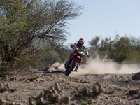 【ダカール16】ホンダ、ゴンサルヴェスが転倒…2ステージを残しリタイア 画像