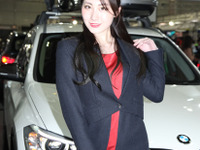 【東京オートサロン16】コンパニオン…BMWジャパン 画像