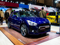 【東京オートサロン16】ルーフデザインにこだわり…コペン ローブ シューティングブレーク 画像