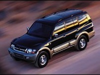 【三菱『パジェロ』に黄信号】実はダイムラー・クライスラーを見ている? 画像