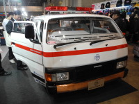 【東京オートサロン16】WiZの救急車、 キャラバン と シルビア を合体して製造 画像