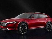 マツダの新型SUV、さらなるスクープ…クーペボディと内装が見えた 画像