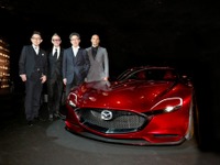 マツダ RX-VISION、最も美しいコンセプトカーに選出…パリ国際自動車フェスティバル 画像