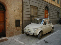 車を捨てて定期券をもらおう! ---イタリア政府のアイディア 画像