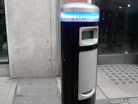 ロンドンに、電気自動車の充電スタンド登場 画像