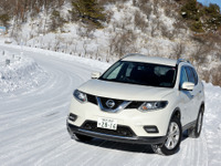 【日産 エクストレイル ハイブリッド 雪上試乗】雪道ビギナーにも扱いやすい、トルク制御の魅力…片岡英明 画像