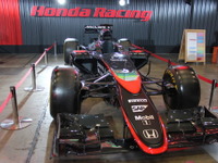 【大阪オートメッセ16】ホンダ、マクラーレン・ホンダ MP4-30 展示…同カラーの N-ONE も 画像