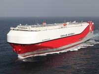ジャパン・マリンユナイテッド、低燃費・低排出ガスの次世代自動車運搬船を納入 画像