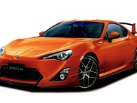 86 GT エアロパッケージ FT、専用開発のPOTENZA S001 を新車装着 画像