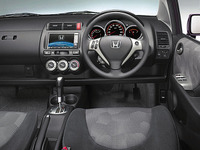 ホンダ フィット 1.5モデルに「HDDナビ・エディション」 画像