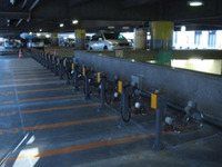 首都高速初、時間貸バイク駐車場オープン 画像