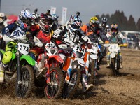 【JNCC 第1戦】2強敗れる、ルーキー斉木達也がデビュー勝利 画像