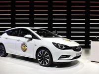 欧州COTY、オペル アストラ に…マツダ ロードスター は3位 画像