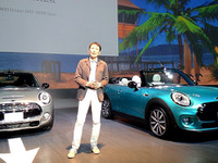 【MINI コンバーチブル 新型】ボディ拡大で客室広々、高さ変わらずも頭上に“ゆとり” 画像