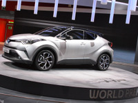 【ジュネーブモーターショー16】トヨタ C-HR は「偉大なデザインとドライビング・ダイナミクスの融合」 画像