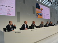 アウディ2015年次報告…世界販売過去最高更新もディーゼル関連費用で営業減益 画像