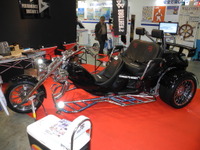 【ジャパンボートショー16】ドイツ生まれのトライク登場、エンジンはプジョーの2リットル 画像