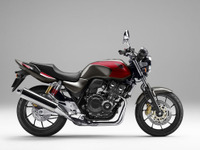 ホンダ CB400スーパーフォア、新色チタニウムブレードメタリックを追加 画像