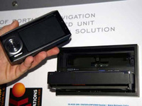 【CES 07】CDレシーバー内にPNDを収納するナビ…アルパイン 画像