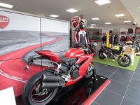 光岡自動車、ドゥカティ販売に参入…二輪はBMW、トライアンフに続く3ブランド目 画像
