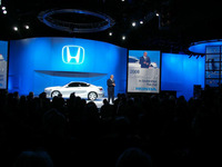 【デトロイトモーターショー07】写真蔵…アコード クーペ、新ベンチマーク 画像