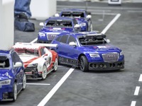 アウディ、1/8スケールのQ5を使った自動運転競技会を開催…ドイツ8大学が参加 画像