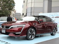 【ホンダ クラリティ フューエル セル】個人ユーザーにも訴えかける、“ボールド&エアロ” 画像