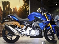 【大阪モーターサイクルショー16】ミドルクラスのBMW モトラッド、G310R 登場 画像