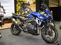 【大阪モーターサイクルショー16】フルモデルチェンジの タイガーエクスプローラーXRX 初公開…トライアンフ 画像