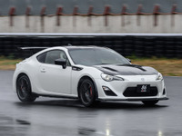 【トヨタ 86 GRMN サーキット試乗】モノが違う、100台限定のセミレース仕様…中村孝仁 画像