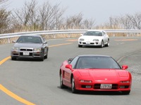 懐かしのGT500 ベースカー乗り比べ、 スープラ・NSX・GT-R を一度に体験 画像