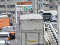 高速道路6社、過積載など車両制限令違反情報を共有、割引停止も 画像