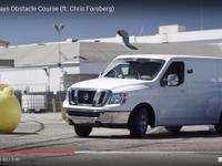 日産のエイプリルフール映像、全長6m超の大型バンが迫力ドリフト［動画］ 画像