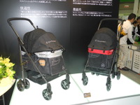 【インターペット16】メルセデス・ベンツ日本、デニム生地の犬用カートを7月発売 画像