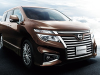日産 エルグランド 仕様向上、250ハイウェイスタープレミアムに運転席側オートスライドドアなど 画像