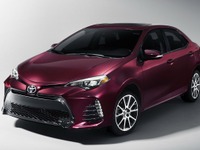 【ニューヨークモーターショー16】トヨタ カローラ に50周年記念車…専用カラーや17インチホイールなど 画像