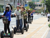 経済産業省、二子玉川地区での「セグウェイツアー」…産業競争力強化法の新事業計画に認定 画像