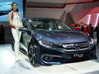 【ジャカルタモーターショー16】ホンダの新たな“高級車” シビック 、インドネシアでも販売開始 画像