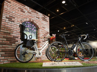 ヤマハ発動機、産業用ロボットのデモ展示とライフスタイル“春バージョン”展示…コミュニケーションプラザ 画像