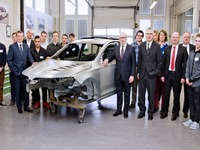 シュコダ、ワンオフクーペ製作中…職業訓練学生の作品 画像