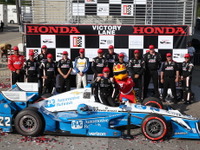 【INDYCAR 第4戦】終盤の激闘に打ち勝ち、パジェノー2連勝…初日好調だった琢磨は決勝13位 画像