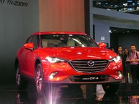 【北京モーターショー16】マツダ CX-4 登場！ KOERUデザイン受け継ぎ、実用性も兼ね備えたSUV 画像