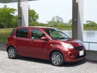 【トヨタ パッソ / ダイハツ ブーン 新型】快適でゆとりある室内に進化…新旧パッケージ比較 画像